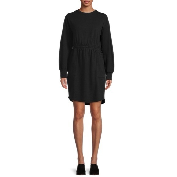 Time and Tru Dresses & Skirts - Time and Tru Elegant Black Long Sleeve Dress